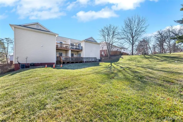 $172,000 | 1511 Swallow Drive, Brentwood, MO 63144