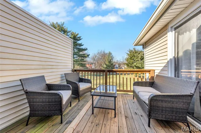 $172,000 | 1511 Swallow Drive, Brentwood, MO 63144