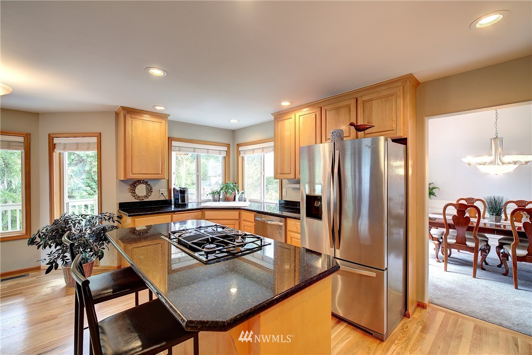 414 172nd Place Southeast Bothell, WA 98012 - Photo 10 of 25
