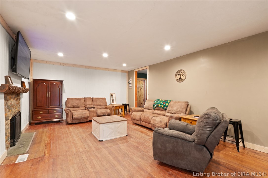 6151 Highway 62 Georgetown, IN 47122 - Photo 9 of 46