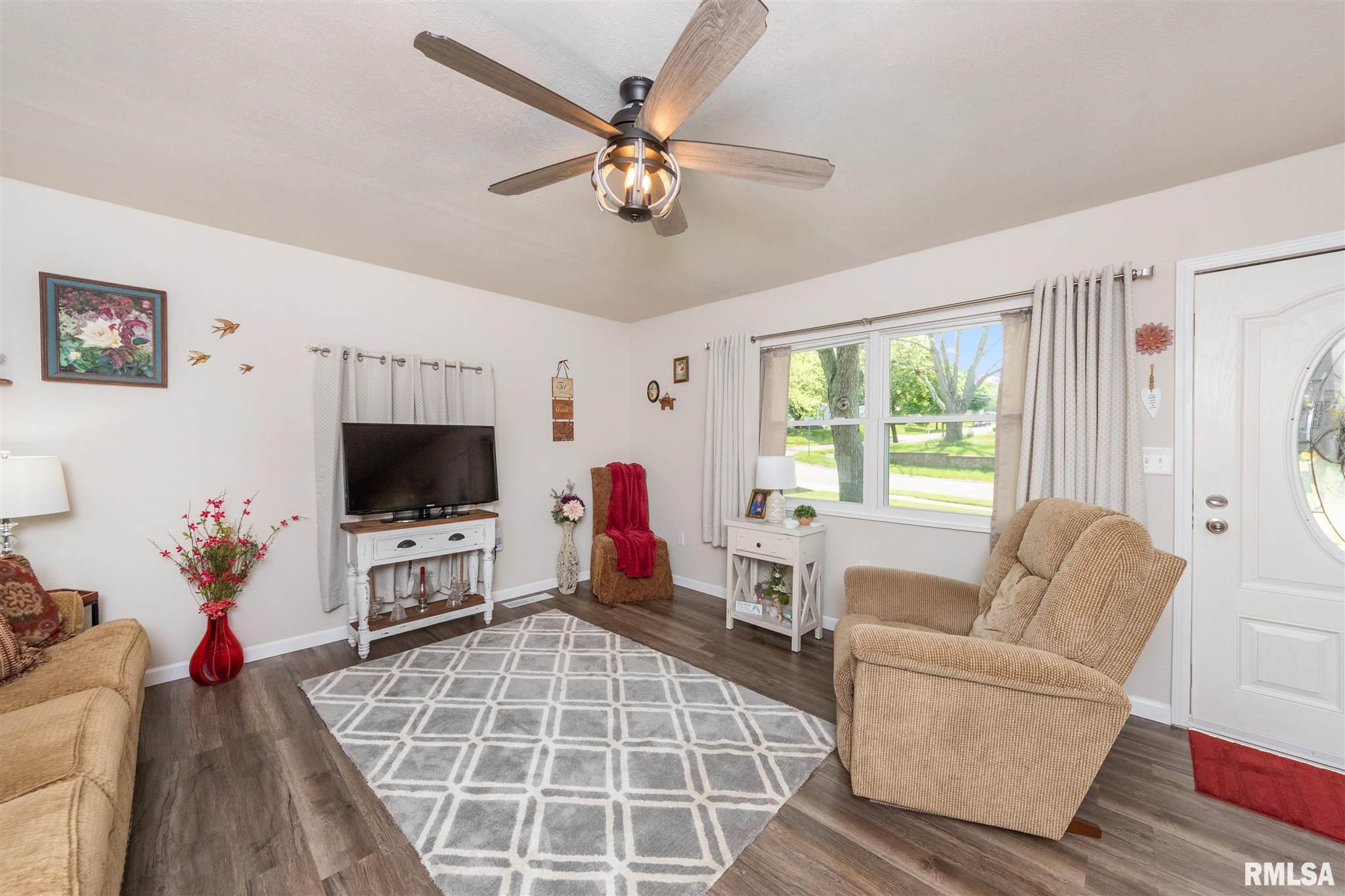 200 Algonquin Road Marquette Heights, IL 61554 - Photo 14 of 40 Gallery Image 14
