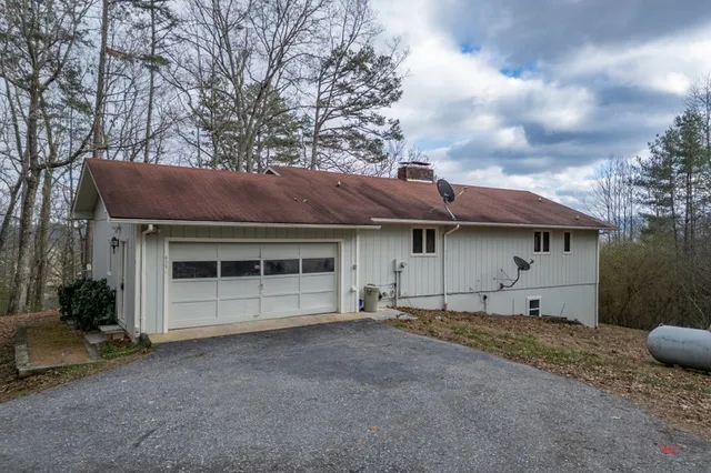 $315,000 | 411 Sharing Lane, Murphy, NC 28906