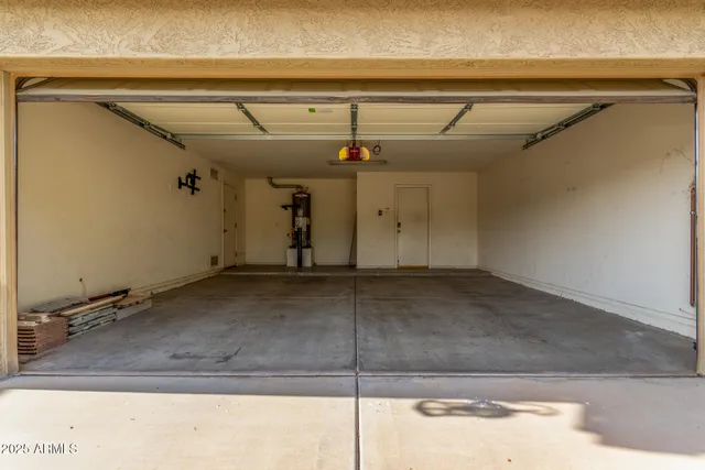a view of a garage