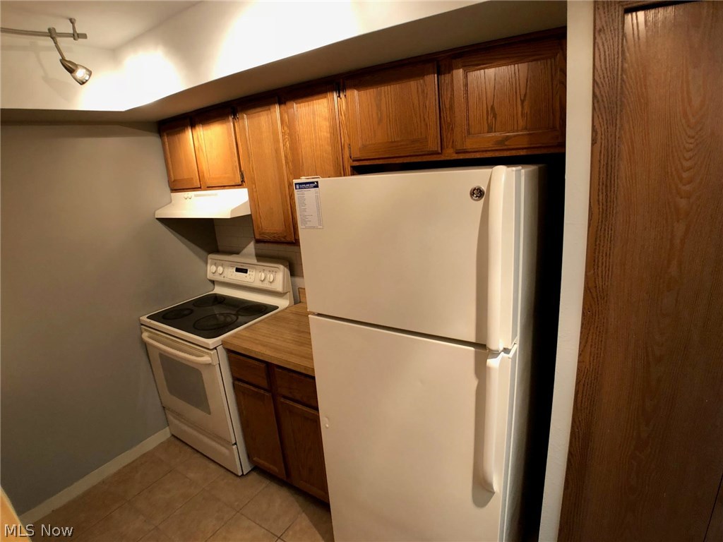 3245 Mayfield Road, Unit 11 Cleveland, OH 44118 - Photo 7 of 19