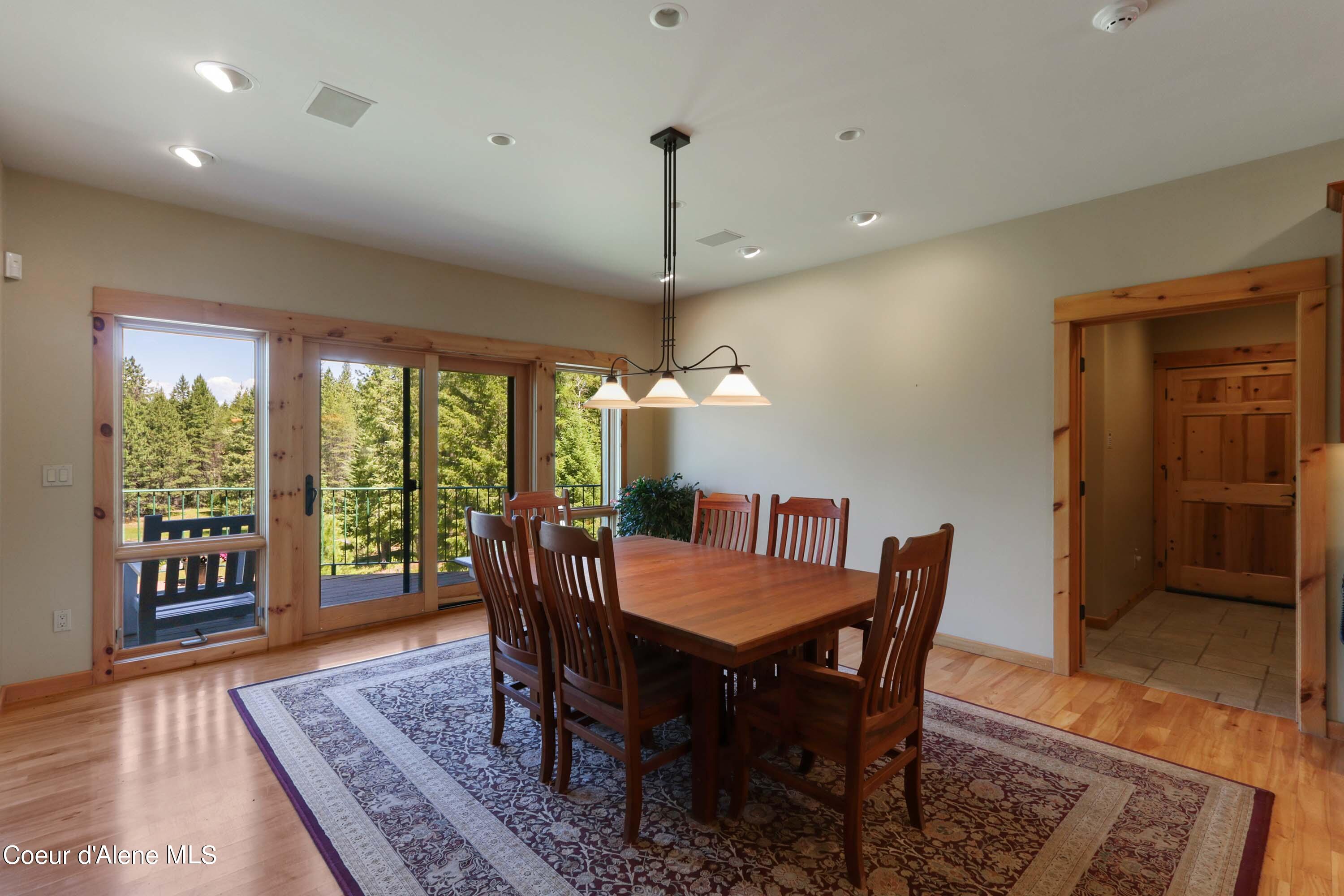 877 Heath Lake Road Sagle, ID 83860 - Photo 19 of 60 Dining Room