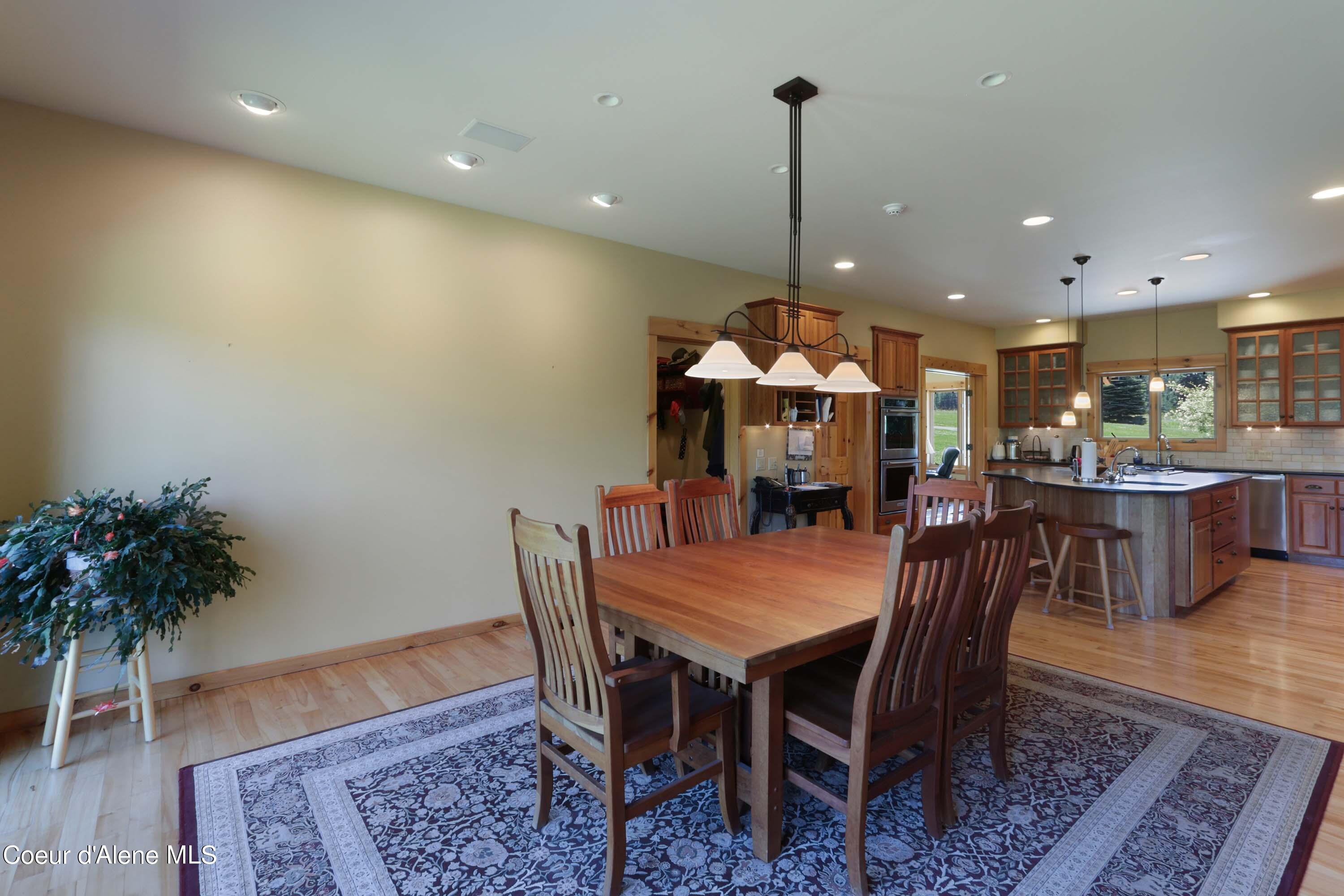 877 Heath Lake Road Sagle, ID 83860 - Photo 20 of 60 Dining Area
