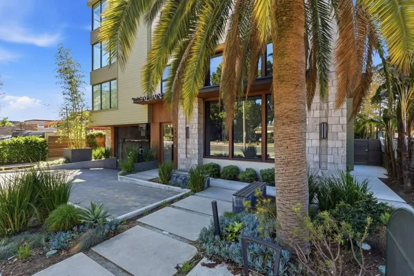$1,399,950 | 4880 El Camino Real, Unit 23, Los Altos, CA 94022