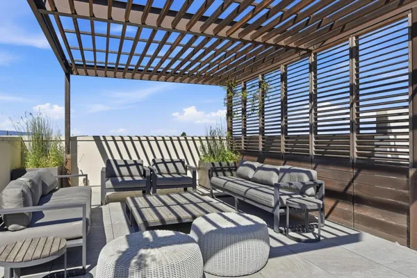 $1,399,950 | 4880 El Camino Real, Unit 23, Los Altos, CA 94022