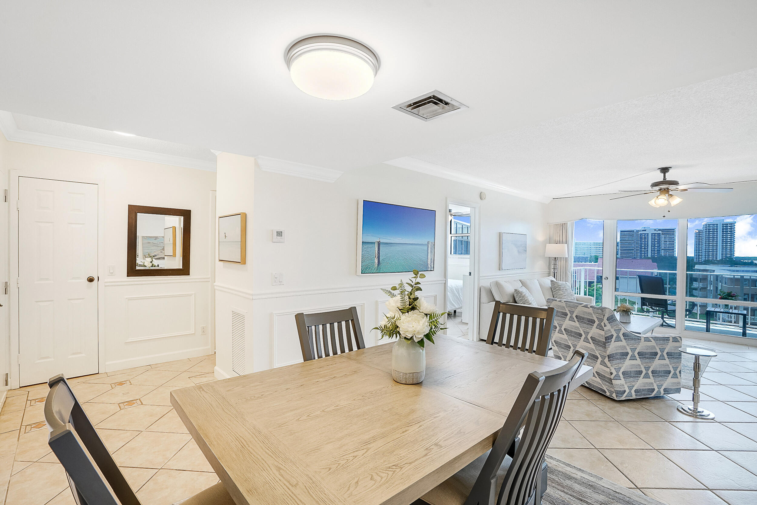 336 Golfview Road, Unit 711 North Palm Beach, FL 33408 - Photo 11 of 38 Dining