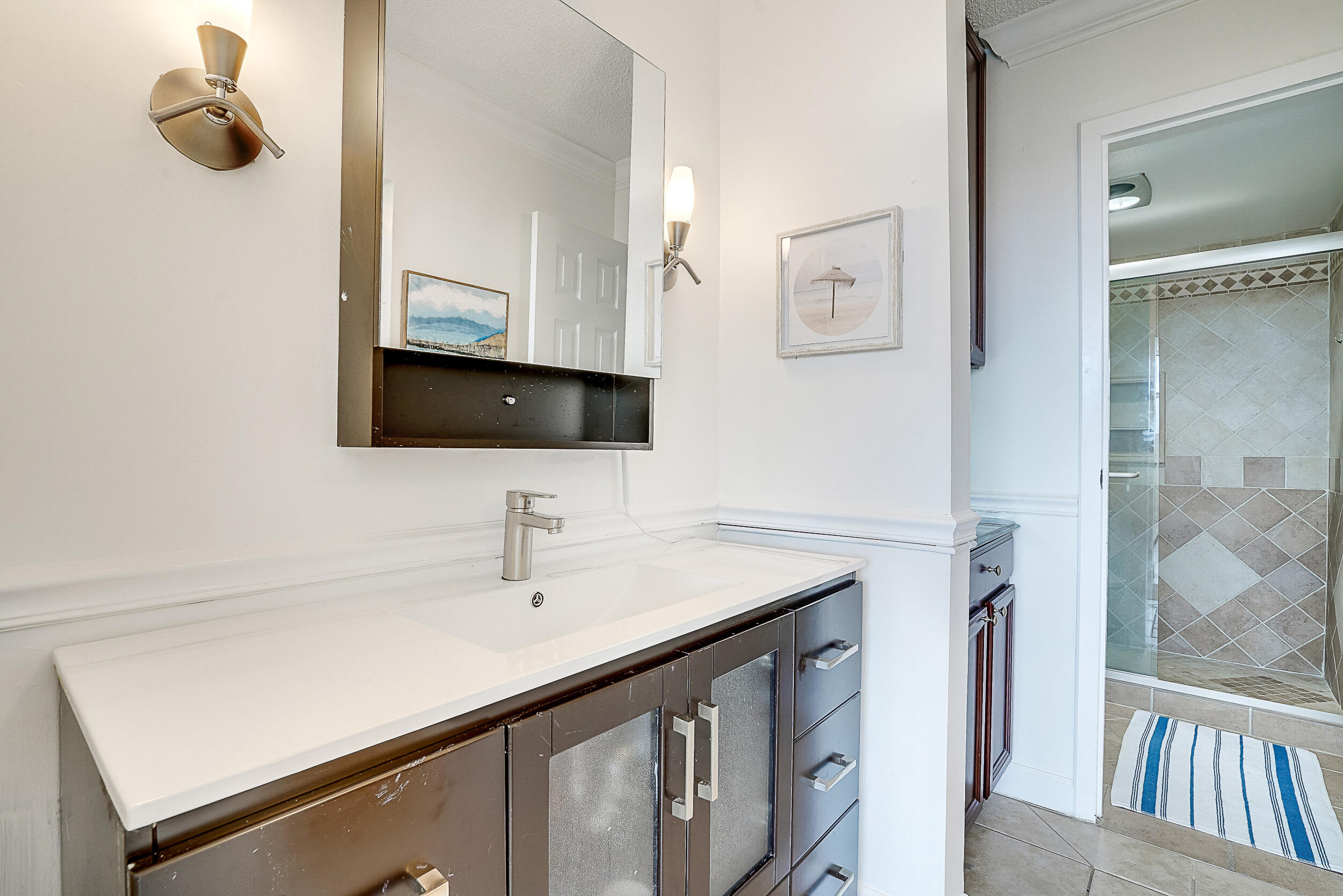 336 Golfview Road, Unit 711 North Palm Beach, FL 33408 - Photo 14 of 38 Primary Bathroom