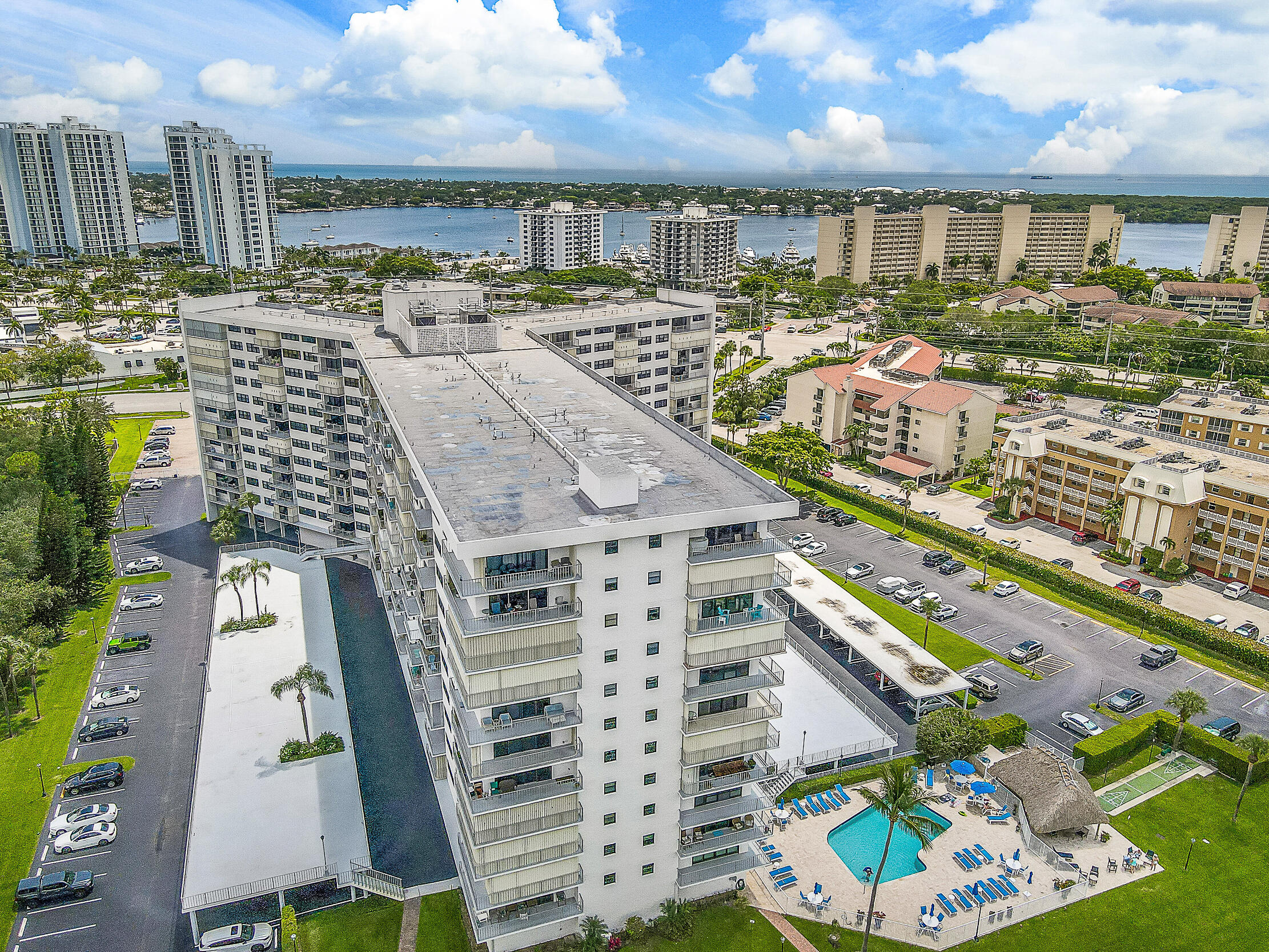 336 Golfview Road, Unit 711 North Palm Beach, FL 33408 - Photo 23 of 38 336 Golfview Rd Apt 711 North-print-009-