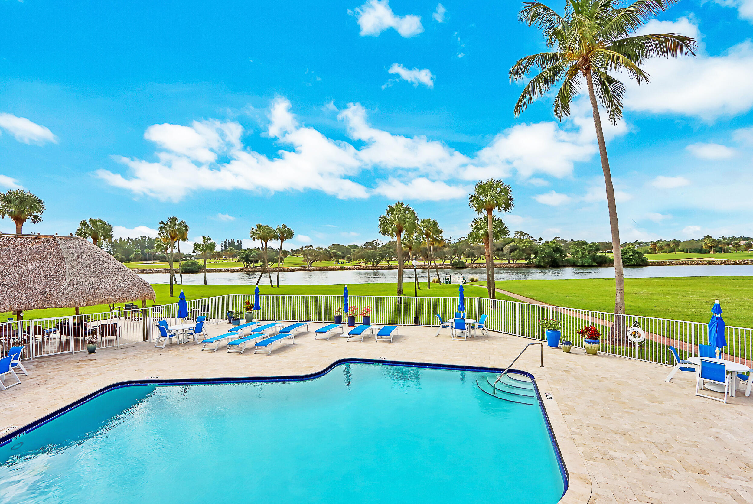336 Golfview Road, Unit 711 North Palm Beach, FL 33408 - Photo 28 of 38 Community Pool