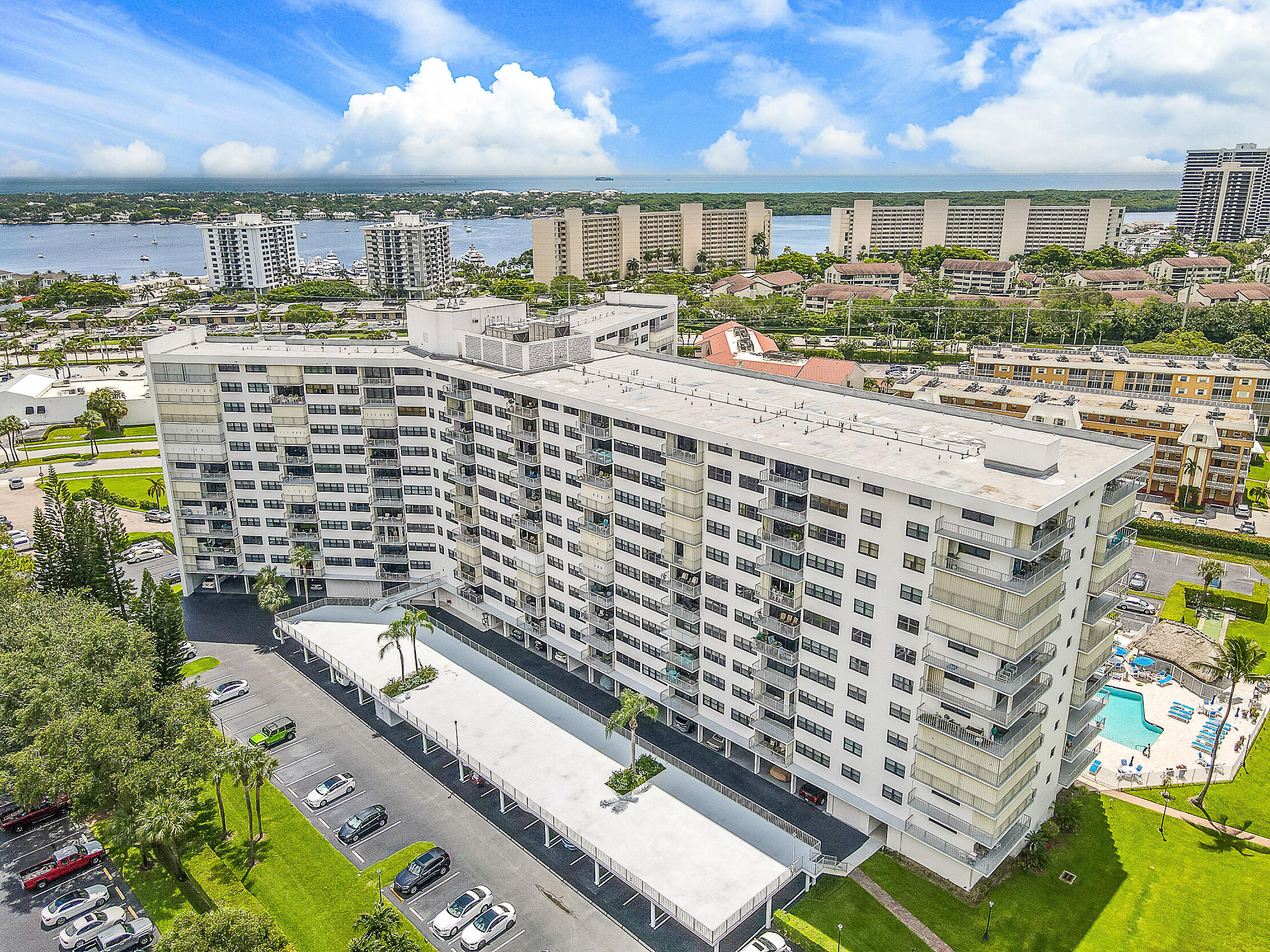 336 Golfview Road, Unit 711 North Palm Beach, FL 33408 - Photo 6 of 38 Aerial