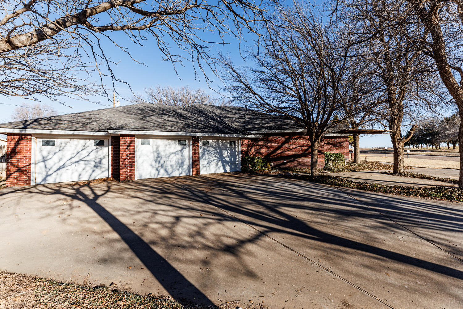 206 Collins Avenue Sundown, TX 79372 - Photo 61 of 82 Garage