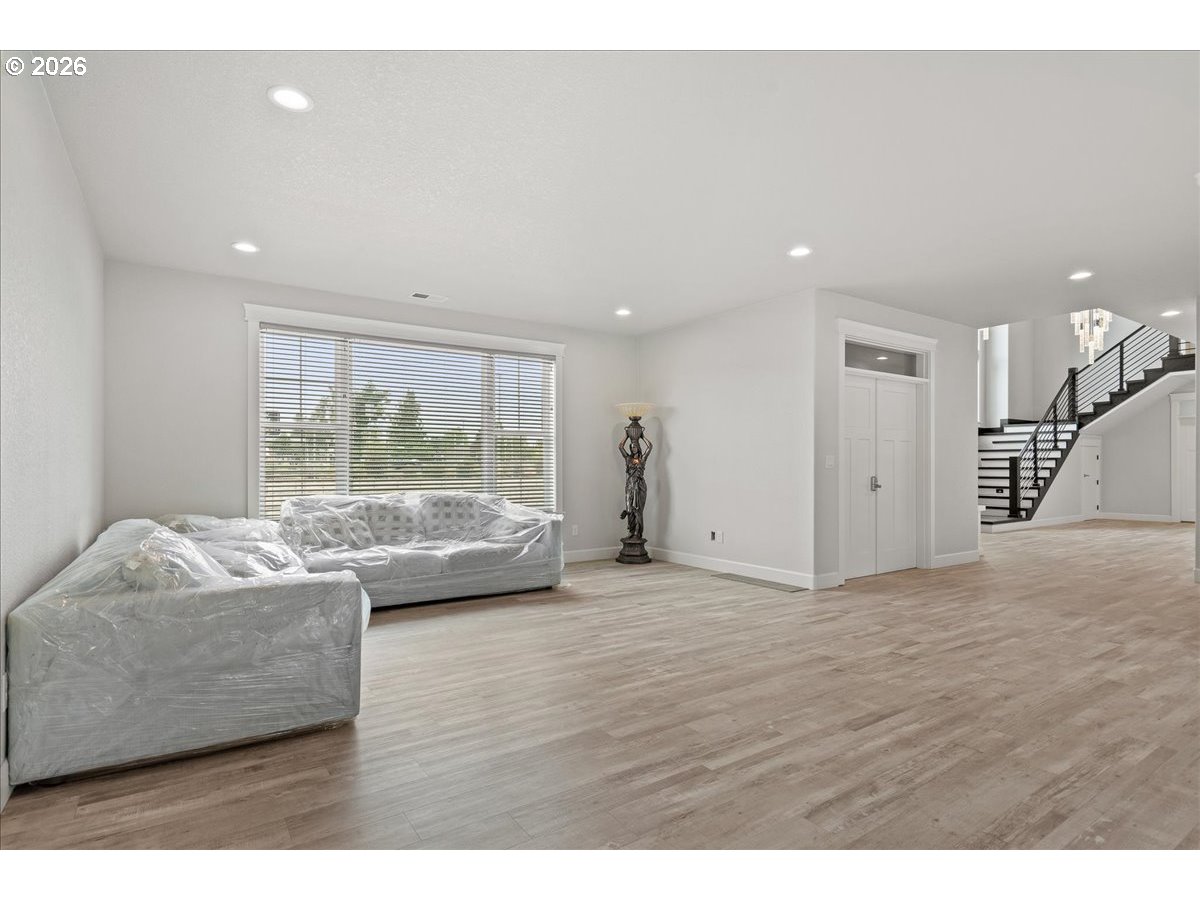 4098 Portland Road Northeast Salem, OR 97301 - Photo 16 of 47