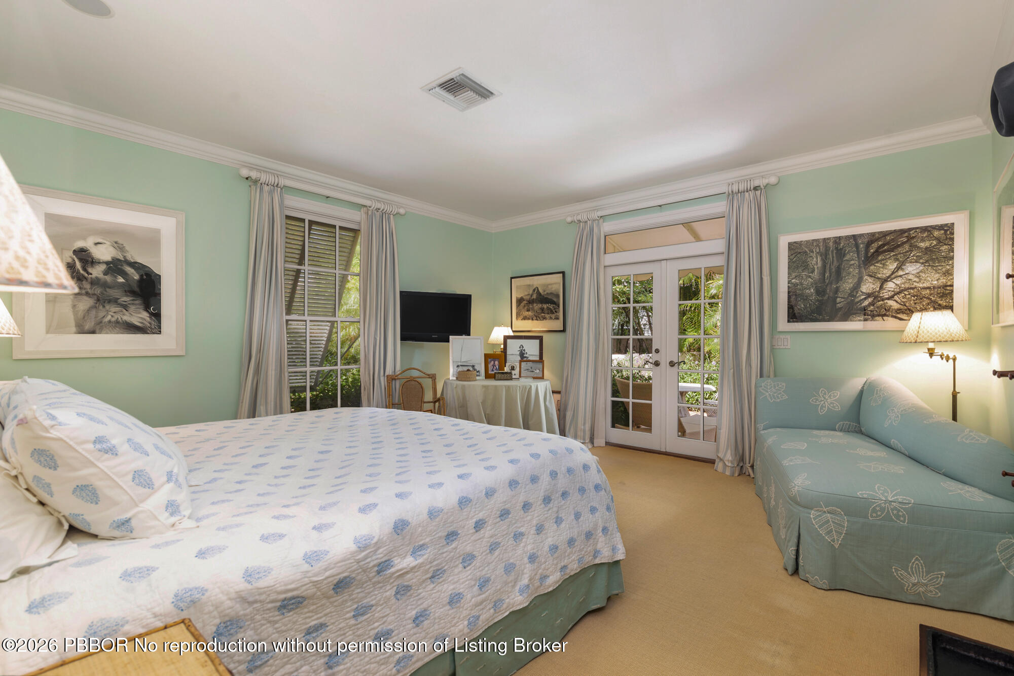 243 Garden Road Palm Beach, FL 33480 - Photo 13 of 31 low-26
