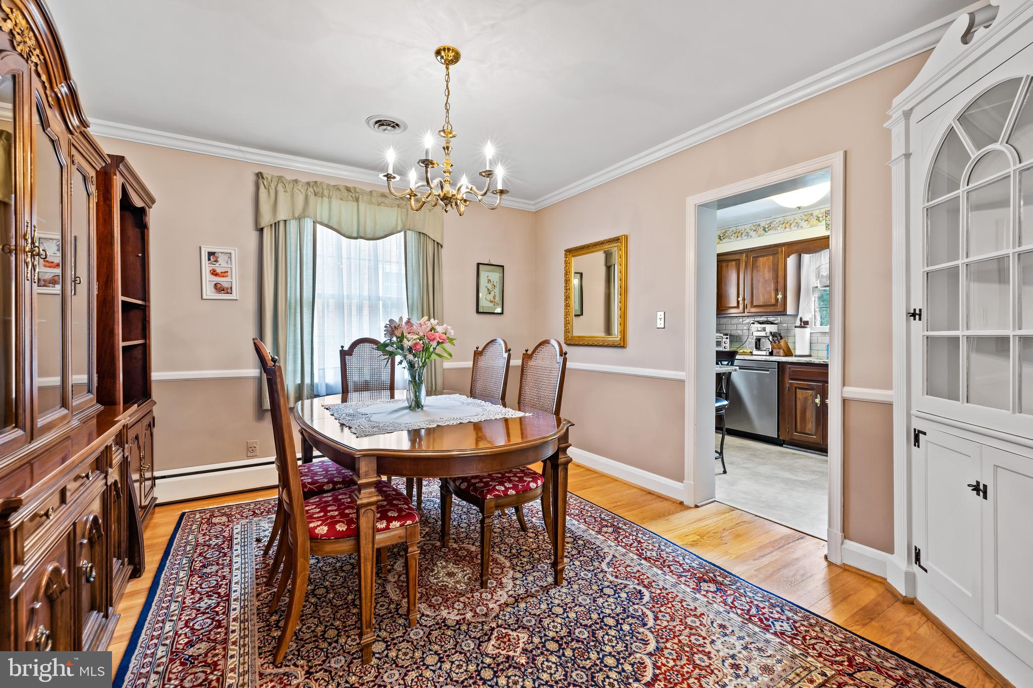 522 Holden Road Towson, MD 21286 - Photo 9 of 38 Dining Room
