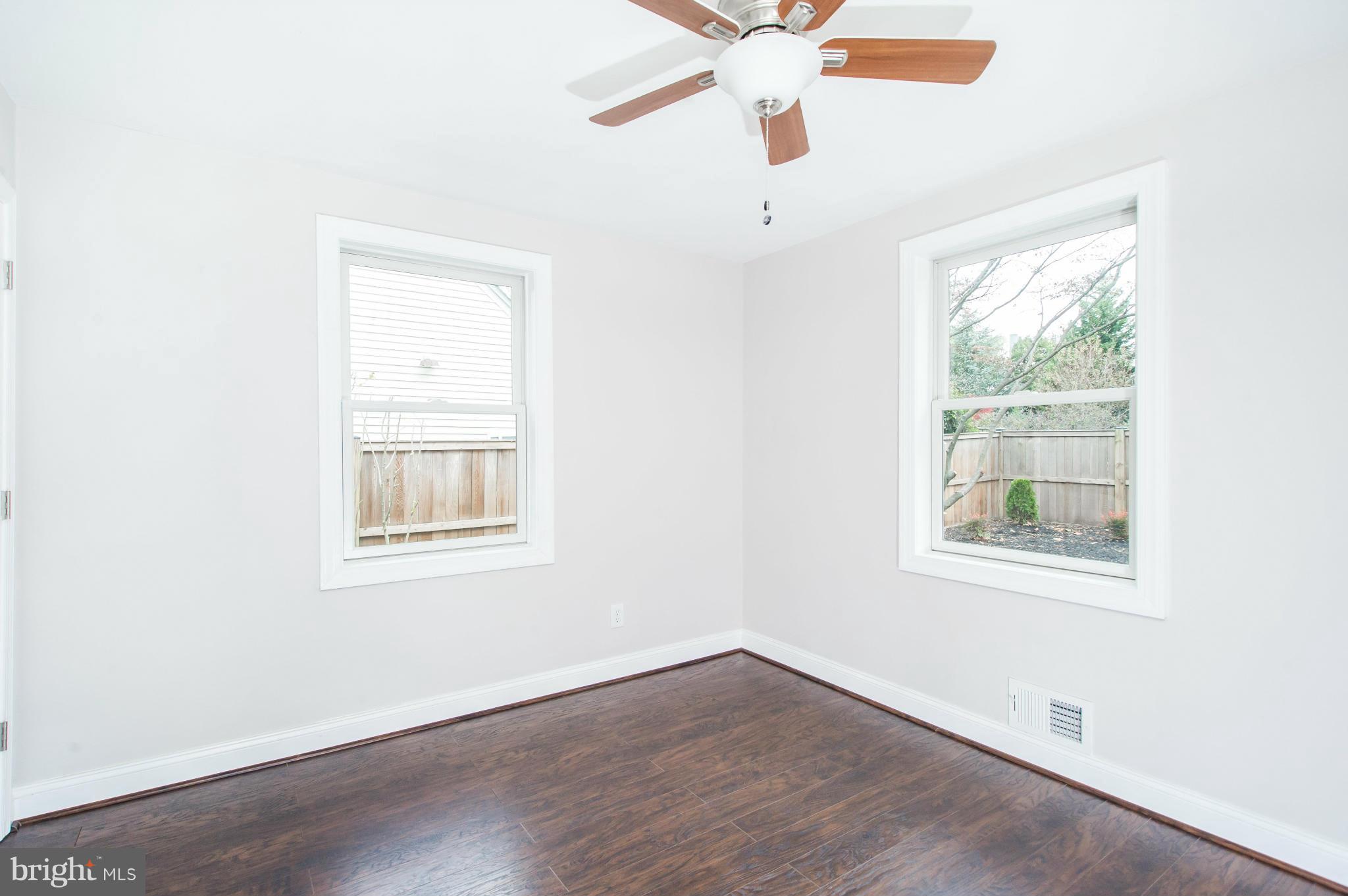 9905 Sutherland Road Silver Spring, MD 20901 - Photo 12 of 24 Bedroom