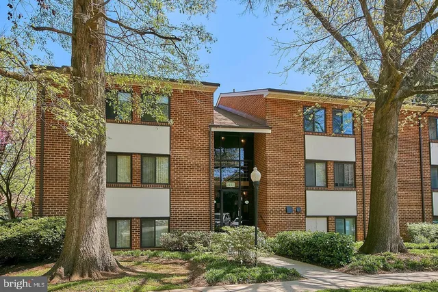 $2,100 | 1443 Northgate Square, Unit 43/12B, Reston, VA 20190