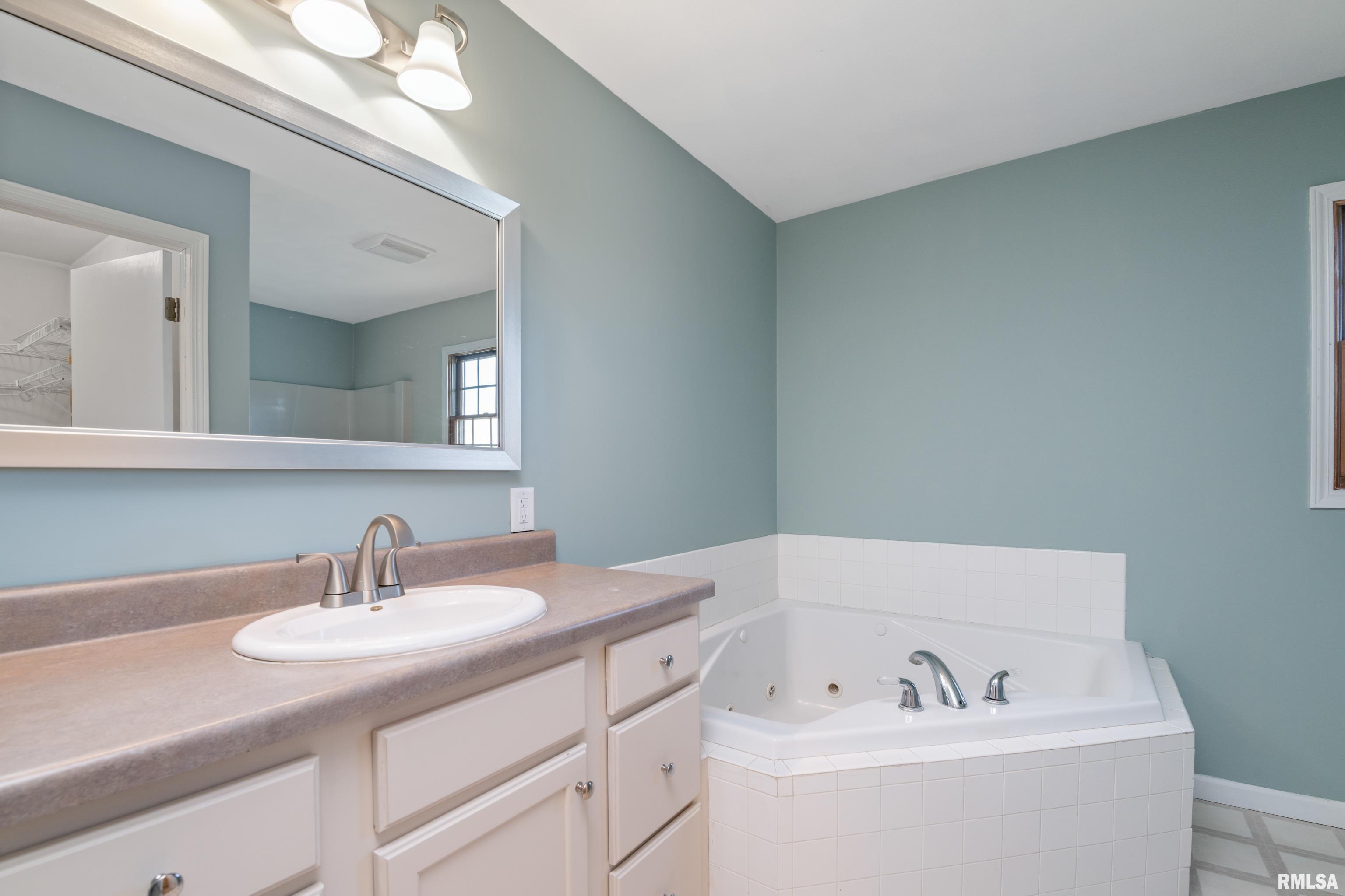 316 Swank Street Galva, IL 61434 - Photo 13 of 26