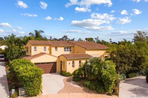 $3,800,000 | 817 Dolphin Circle, Encinitas, CA 92024