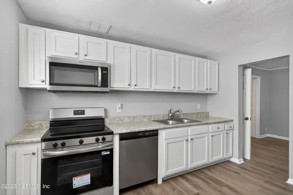 $1,800 | 6955 Miss Muffet Lane South, Jacksonville, FL 32210