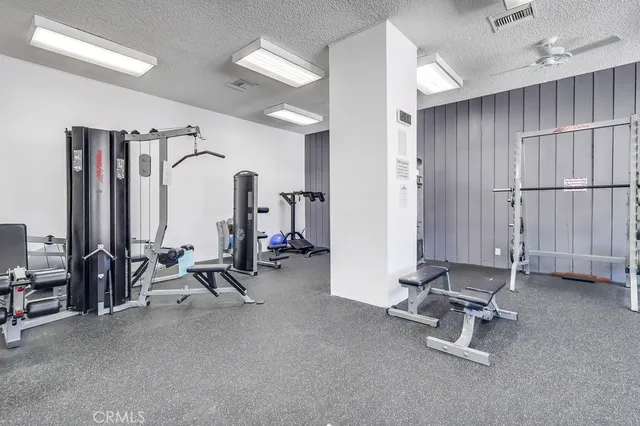 $2,000 | 5585 Pacific Coast Highway, Unit 115, Long Beach, CA 90804