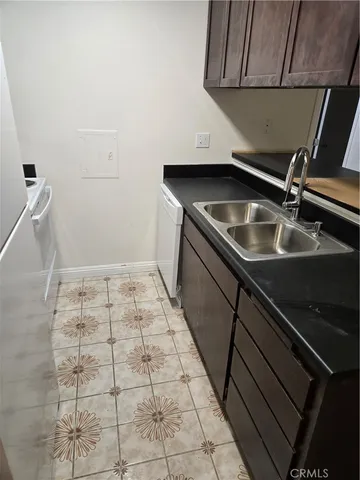 $2,000 | 5585 Pacific Coast Highway, Unit 115, Long Beach, CA 90804