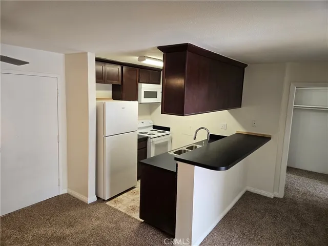 $2,000 | 5585 Pacific Coast Highway, Unit 115, Long Beach, CA 90804