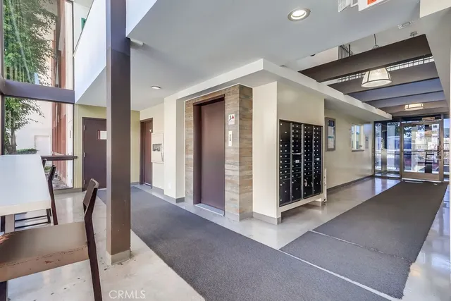 $2,000 | 5585 Pacific Coast Highway, Unit 115, Long Beach, CA 90804