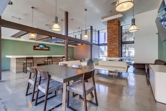 $2,000 | 5585 Pacific Coast Highway, Unit 115, Long Beach, CA 90804