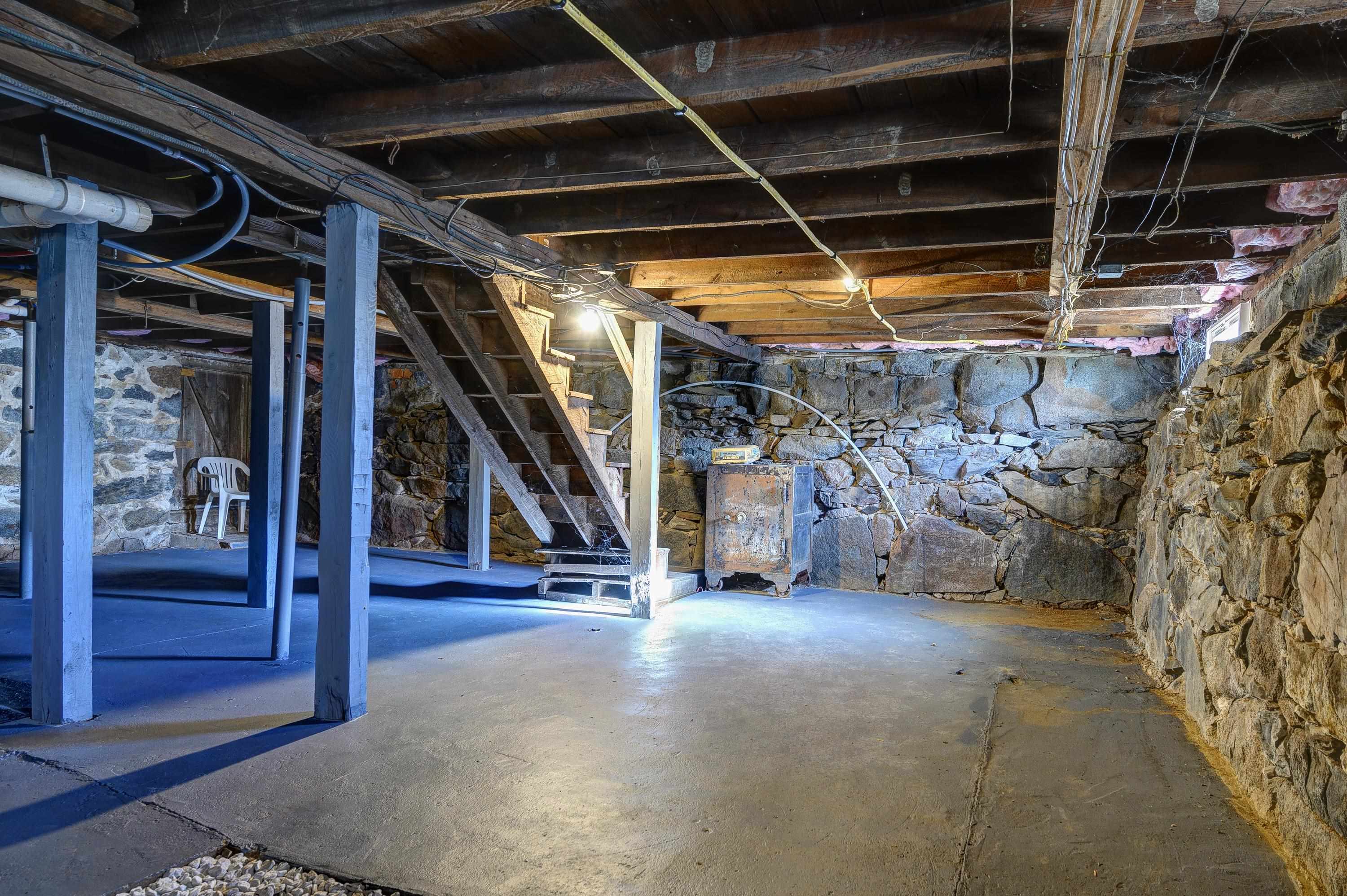 50 Newfields Road, Unit D Exeter, NH 03833 - Photo 37 of 40