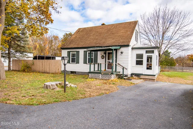 $249,900 | 298 Broadway, Fort Edward, NY 12828