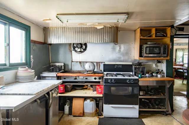 $249,900 | 298 Broadway, Fort Edward, NY 12828