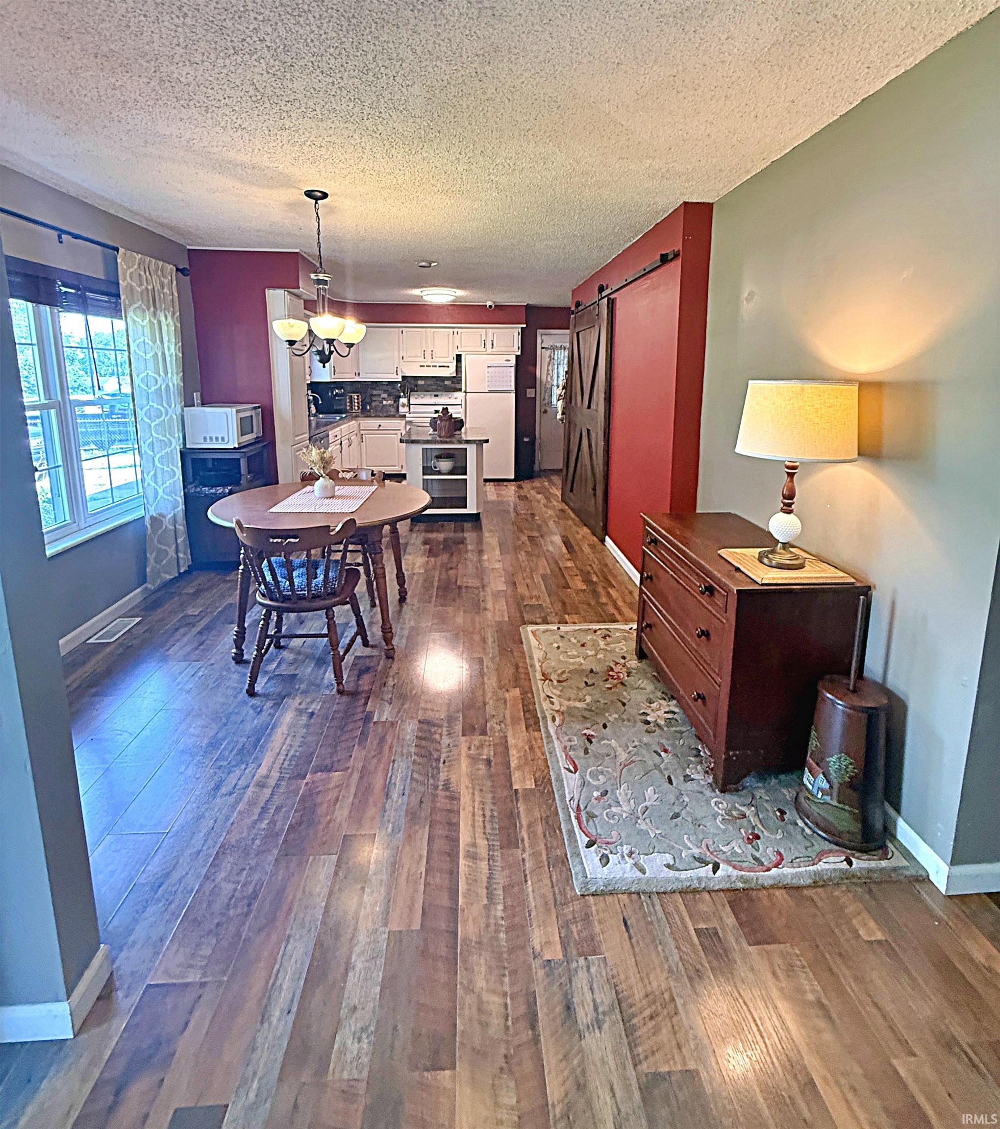 605 Meredith Street Washington, IN 47501 - Photo 4 of 21