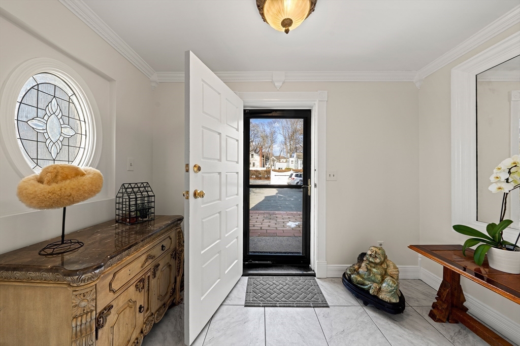 303 Nahant Road Nahant, MA 01908 - Photo 8 of 37