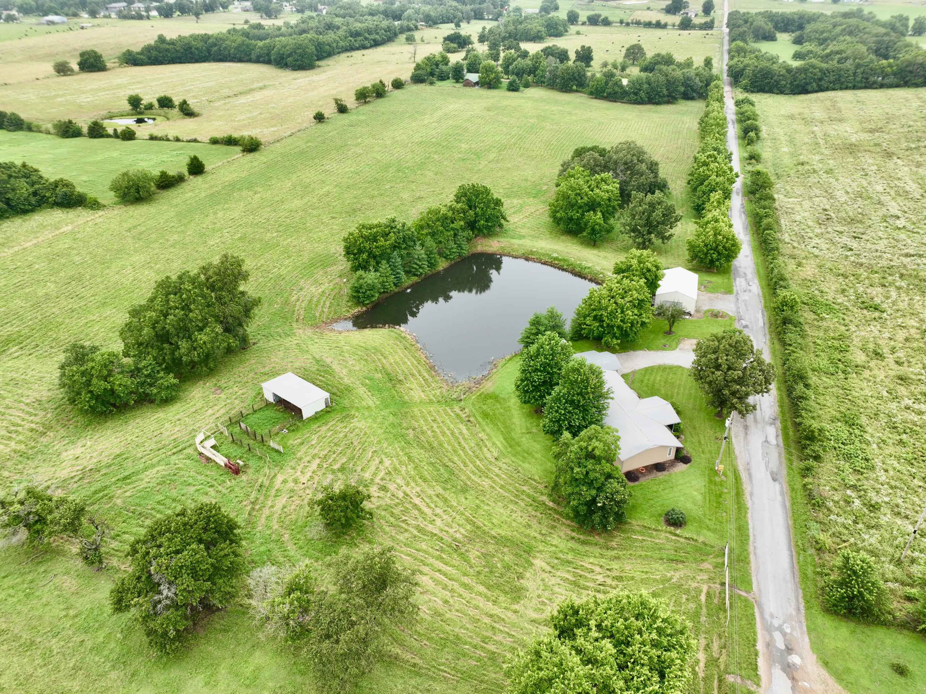 12459 F R 1015 Exeter, MO 65647 - Photo 15 of 38 33