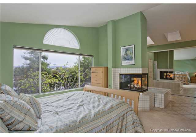 1764 Crystal Ridge Way Vista, CA 92081 - Photo 13 of 25 Gallery Image 13