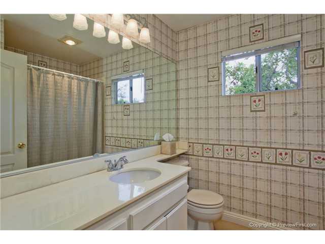 1764 Crystal Ridge Way Vista, CA 92081 - Photo 19 of 25 Gallery Image 19