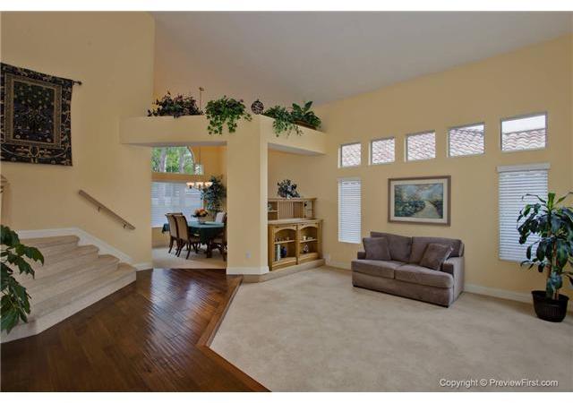 1764 Crystal Ridge Way Vista, CA 92081 - Photo 4 of 25 Gallery Image 4