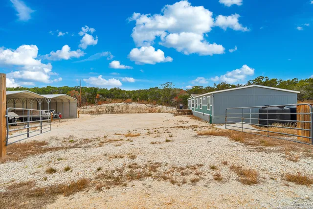 $325,000 | 1611 Fuller Drive, Canyon Lake, TX 78133