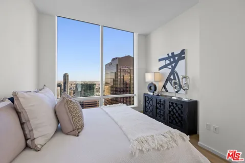 $6,800 | Undisclosed Address, Los Angeles, CA 90017