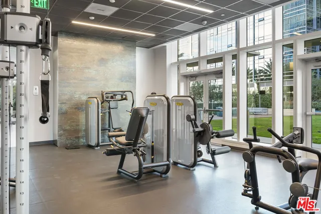 $6,800 | Undisclosed Address, Los Angeles, CA 90017