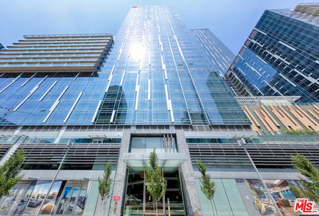 $6,800 | Undisclosed Address, Los Angeles, CA 90017