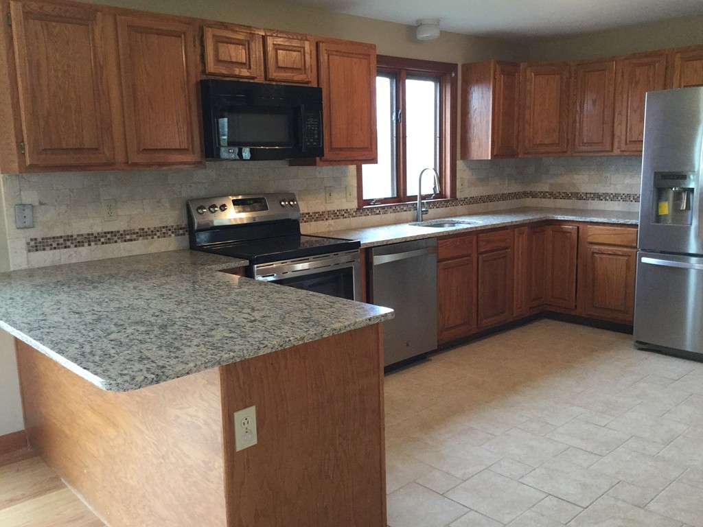 44 Bacon Hill Road Spencer, MA 01562 - Photo 2 of 28 Gallery Image 2