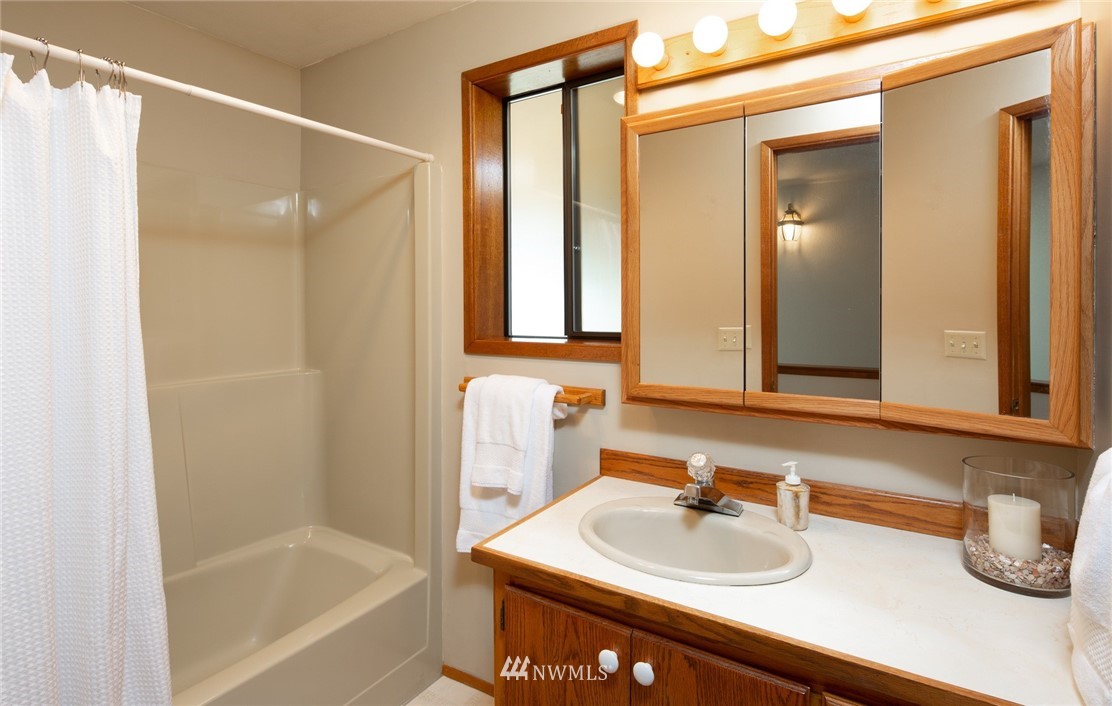 3624 Home Road Bellingham, WA 98225 - Photo 15 of 25 Gallery Image 15