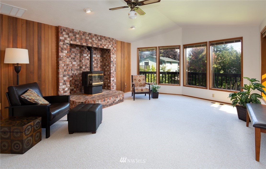 3624 Home Road Bellingham, WA 98225 - Photo 4 of 25 Gallery Image 4