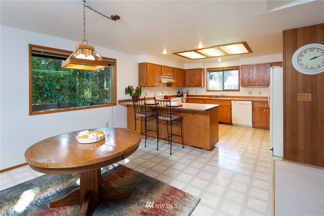 3624 Home Road Bellingham, WA 98225 - Photo 7 of 25 Gallery Image 7