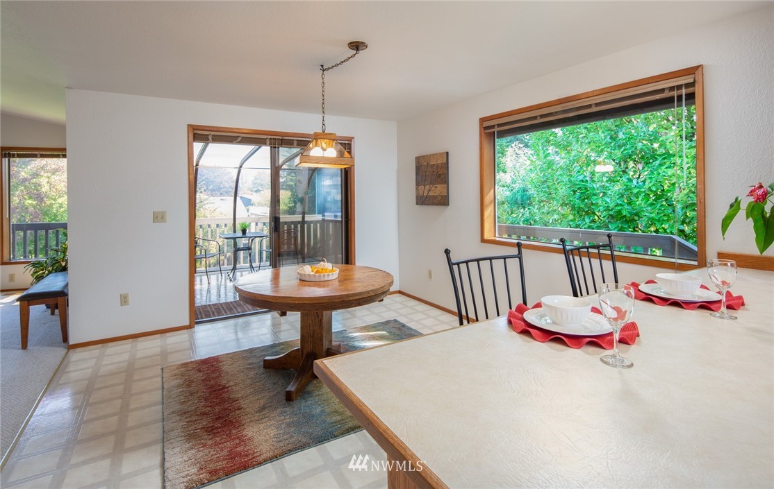 3624 Home Road Bellingham, WA 98225 - Photo 8 of 25 Gallery Image 8