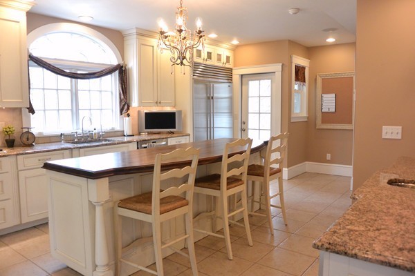 1 Outlook Road Wakefield, MA 01880 - Photo 6 of 30 Gallery Image 6